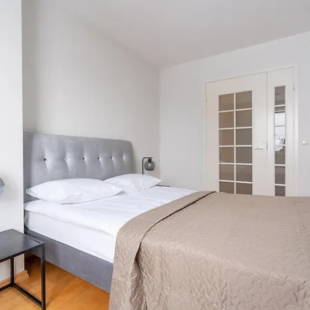 Apartment Old Town - Passaaz