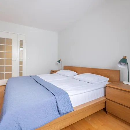 Apartment Old Town - Passaaz *